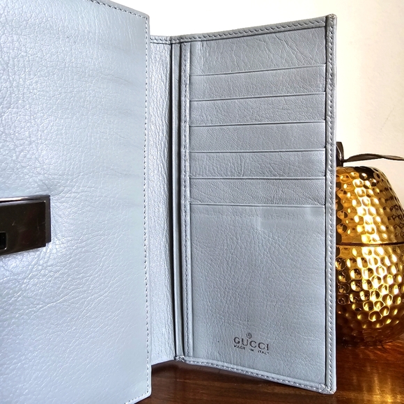 Gucci Leather Continental Flap Gray Wallet Rectangular "G" Signature Gucci Clasp - Picture 2 of 16
